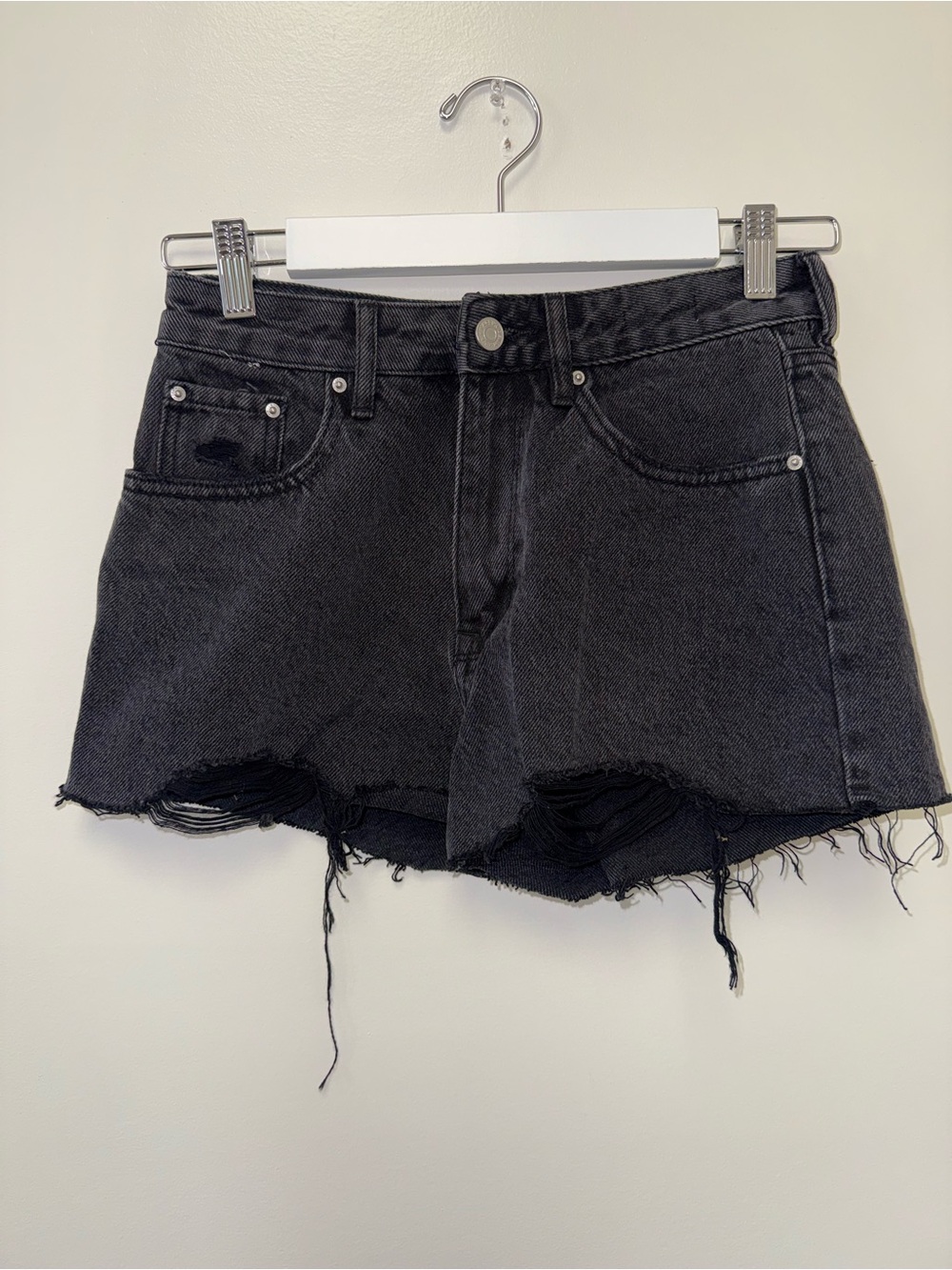 PacSun (26) Black Distressed Denim High Rise Festival Jean Shorts